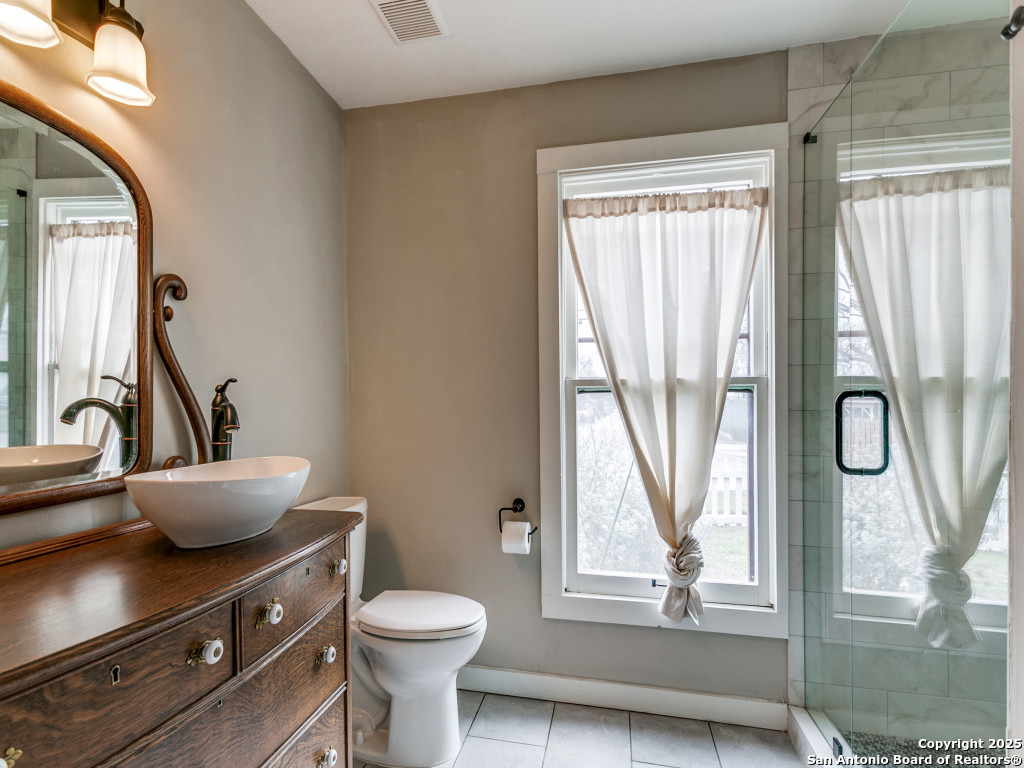 521 N Palmetto San Antonio TX 78202