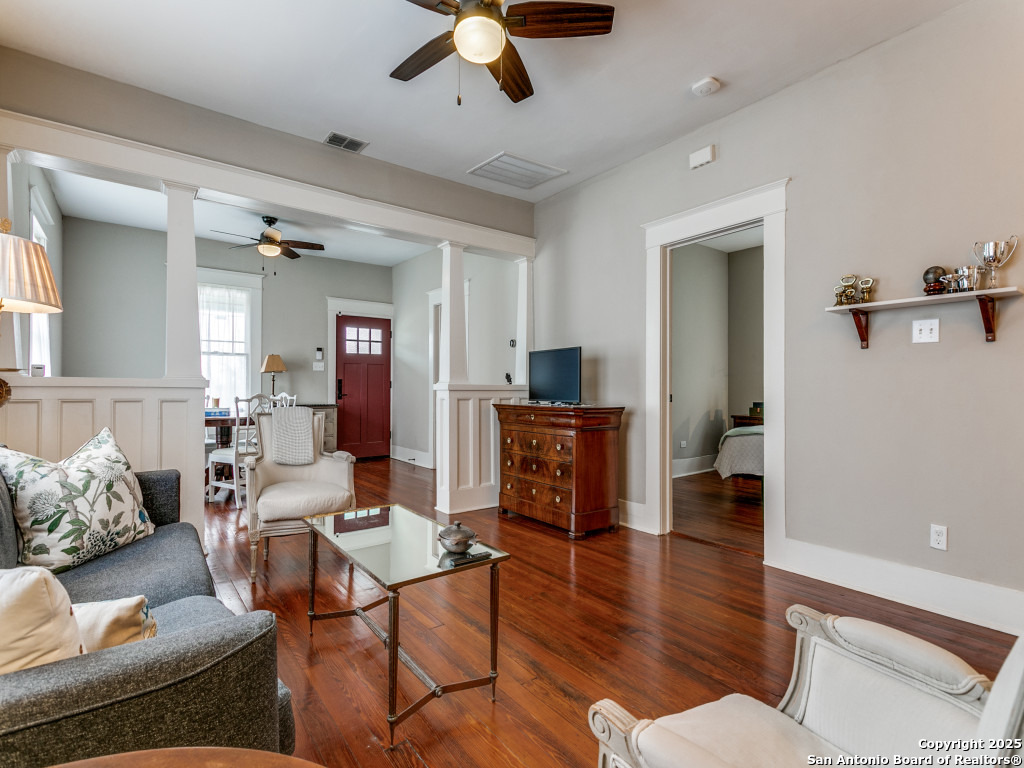 521 N Palmetto San Antonio TX 78202