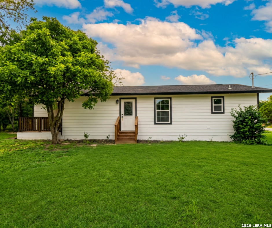 209 N Burke Street Beeville TX 78102