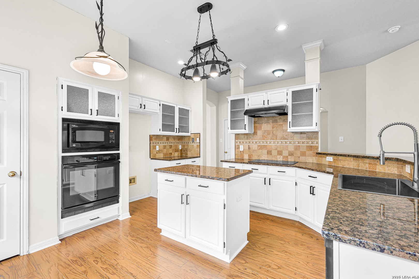 11 Bedford Oaks San Antonio TX 78254