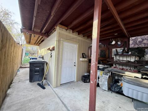 143 Los Arboles San Antonio TX 78214