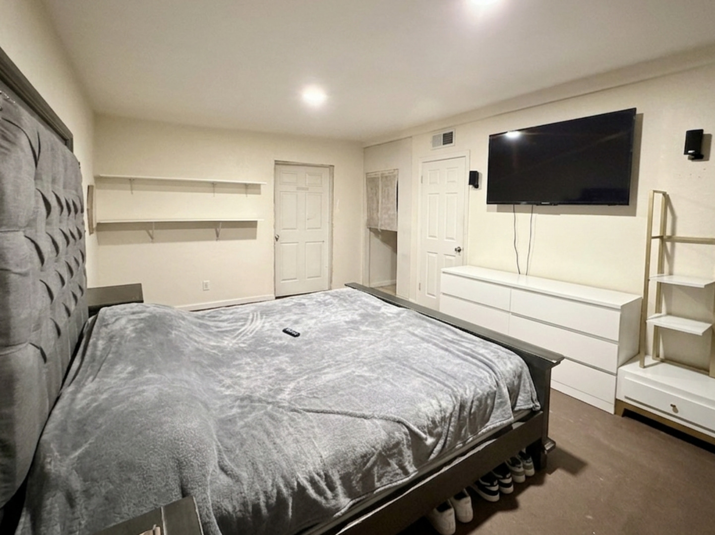 143 Los Arboles San Antonio TX 78214