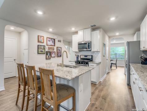914 Sage Thrasher San Antonio TX 78253