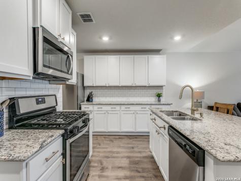 914 Sage Thrasher San Antonio TX 78253