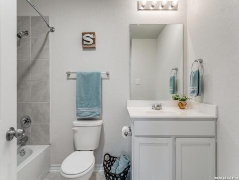 914 Sage Thrasher San Antonio TX 78253