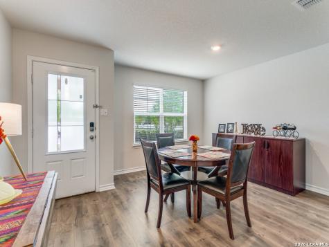 914 Sage Thrasher San Antonio TX 78253