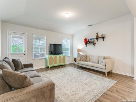 914 Sage Thrasher San Antonio TX 78253