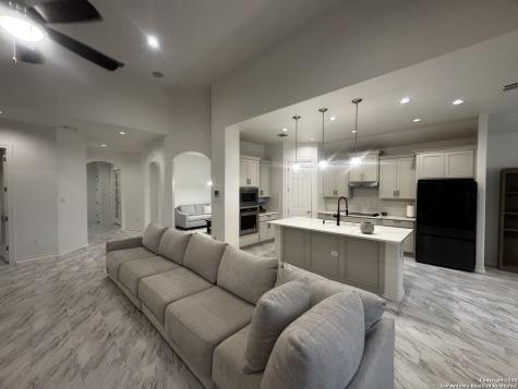 1603 Oak Willow San Antonio TX 78245