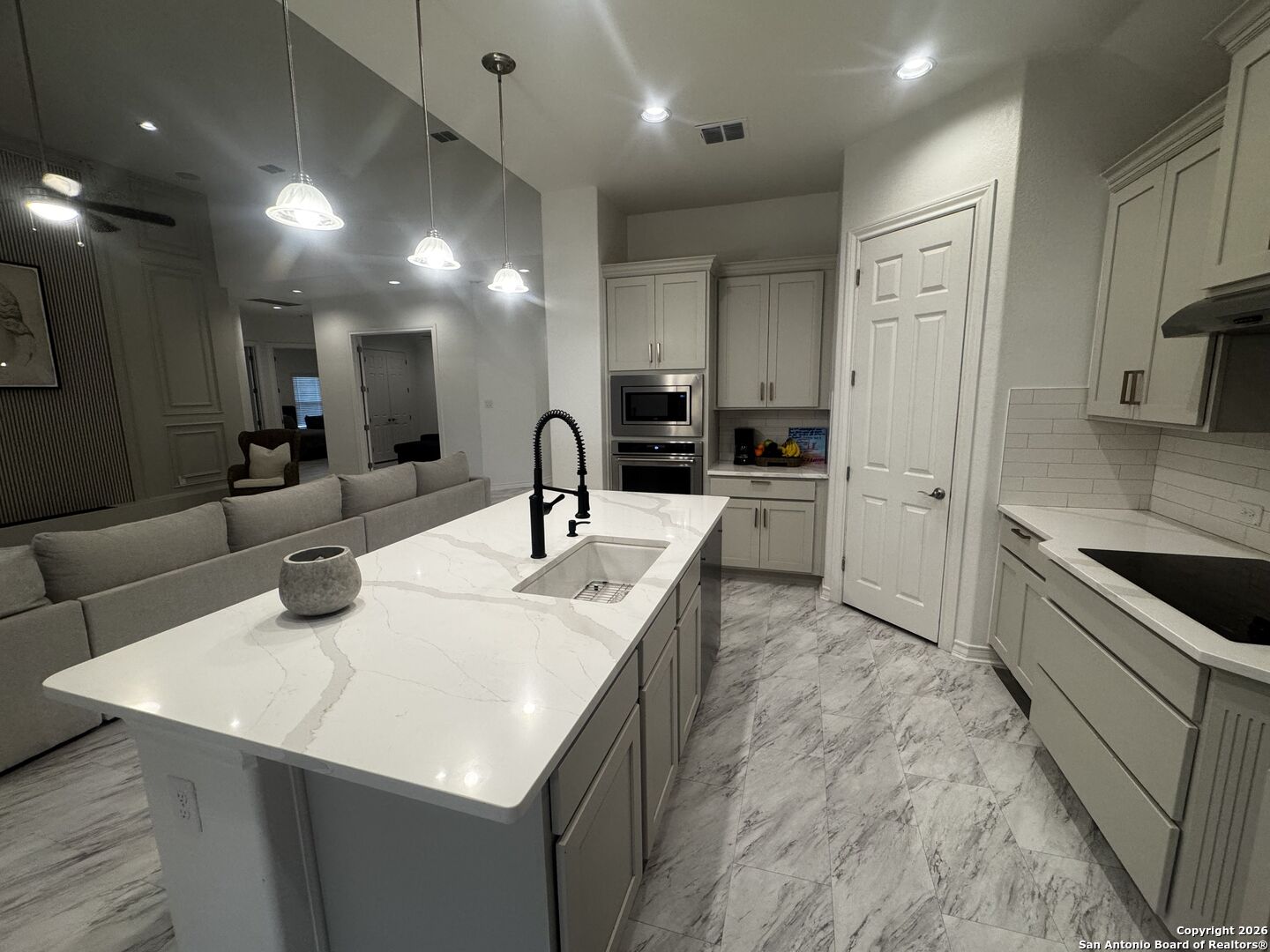 1603 Oak Willow San Antonio TX 78245