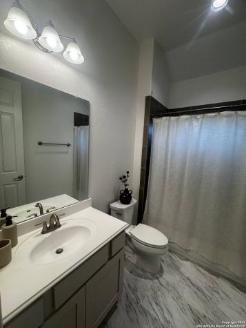1603 Oak Willow San Antonio TX 78245