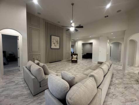 1603 Oak Willow San Antonio TX 78245