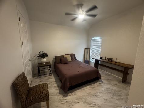 1603 Oak Willow San Antonio TX 78245