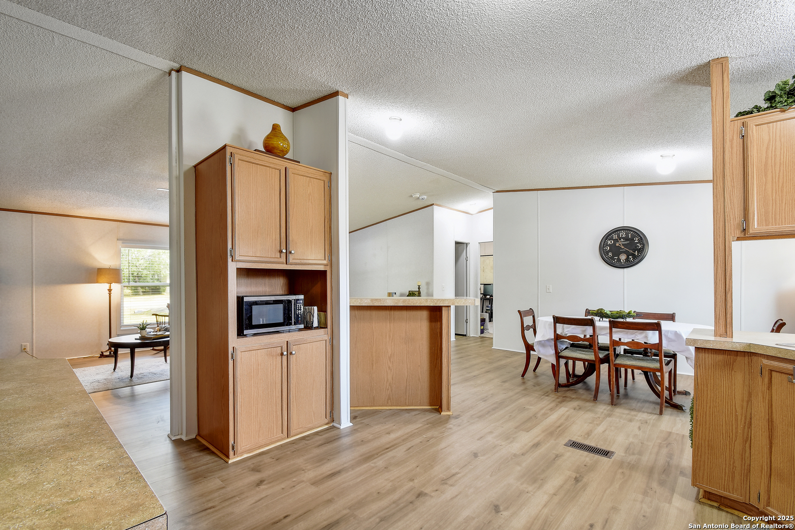 605 County Road 3821 San Antonio TX 78253