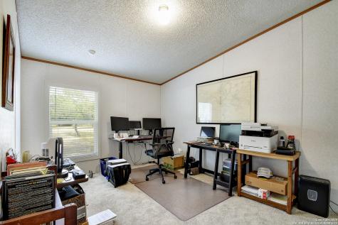 605 County Road 3821 San Antonio TX 78253
