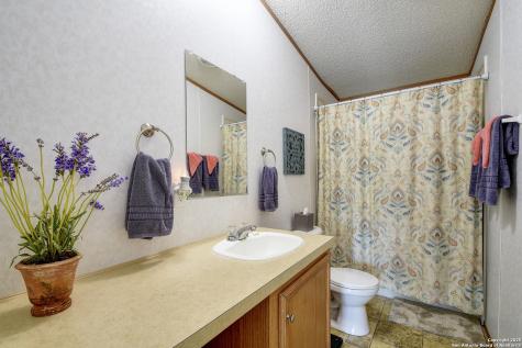 605 County Road 3821 San Antonio TX 78253