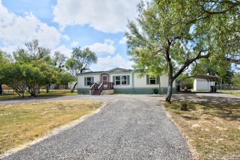 605 County Road 3821 San Antonio TX 78253