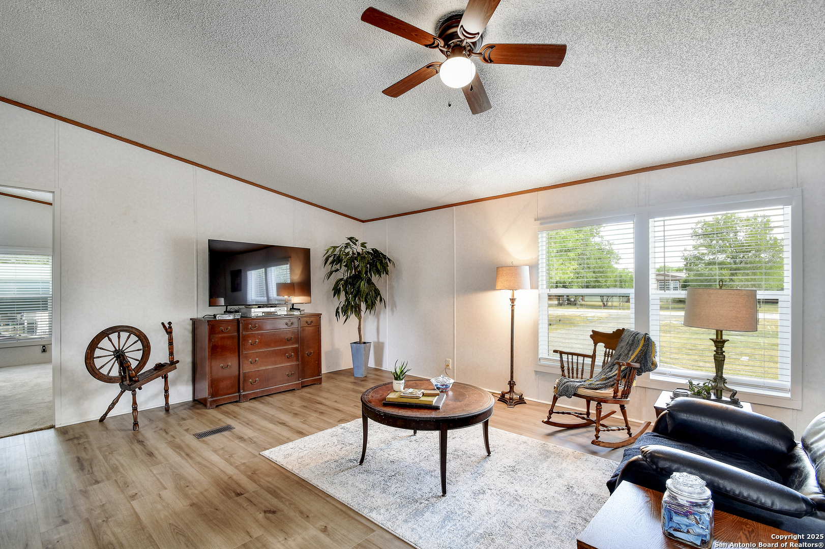 605 County Road 3821 San Antonio TX 78253
