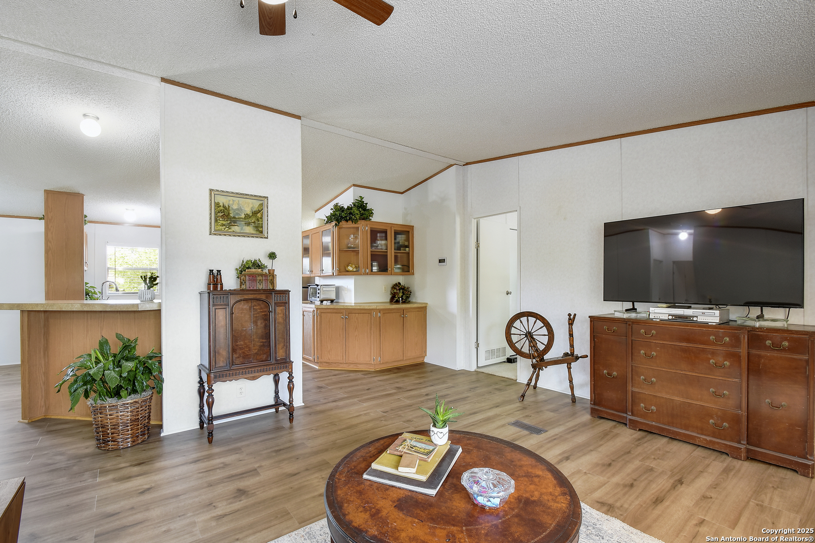 605 County Road 3821 San Antonio TX 78253
