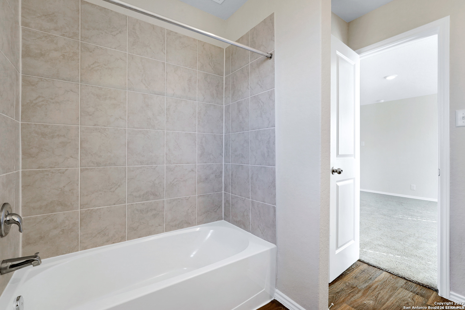 13512 Waxman Spark San Antonio TX 78252