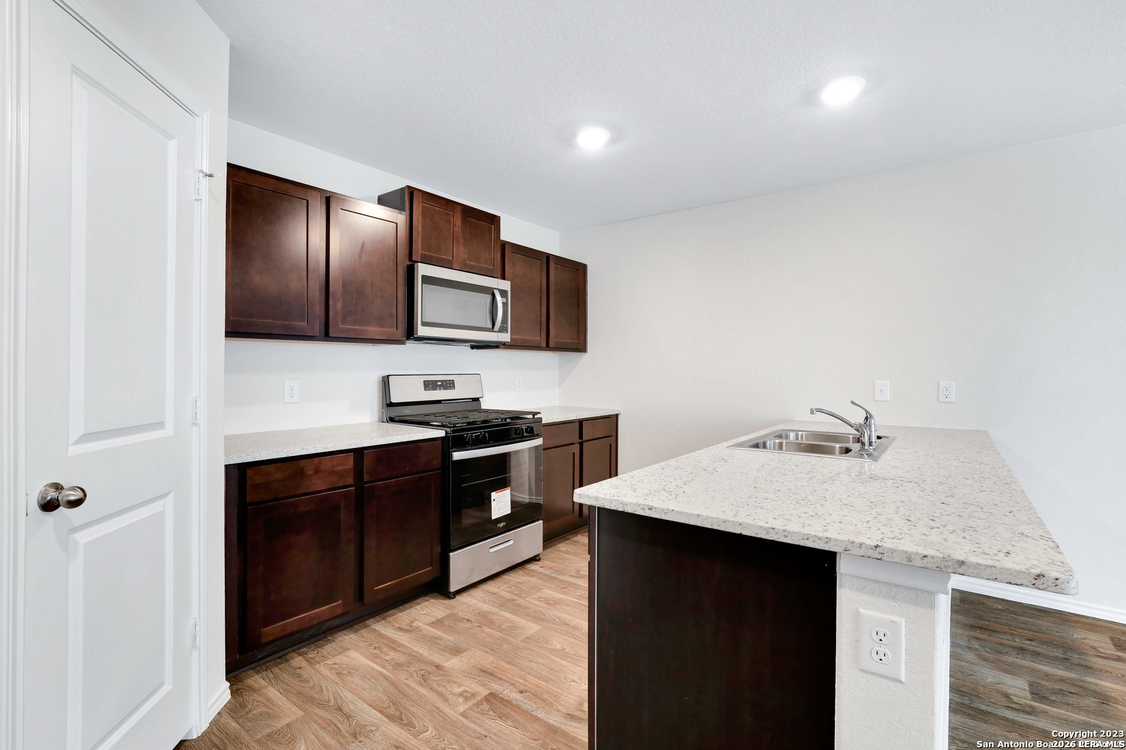 13512 Waxman Spark San Antonio TX 78252