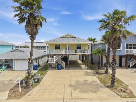 415 Spencers Landing Port Aransas TX 78373