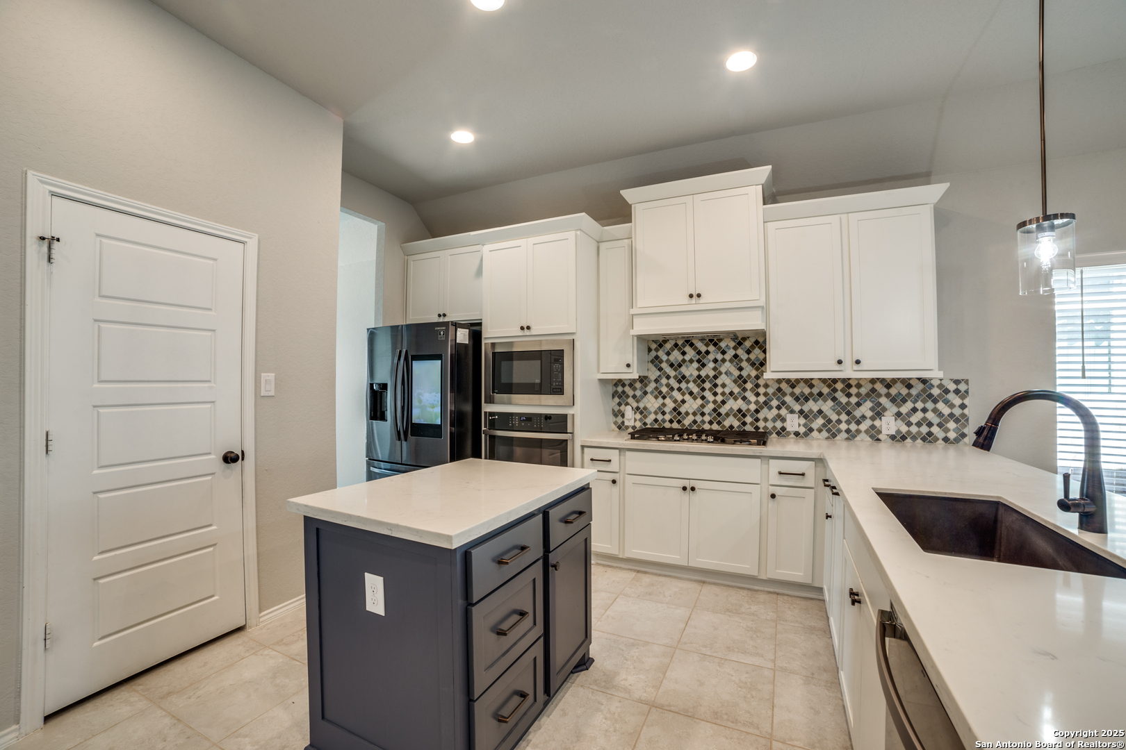 14147 Blind Bandit Creek San Antonio TX 78254