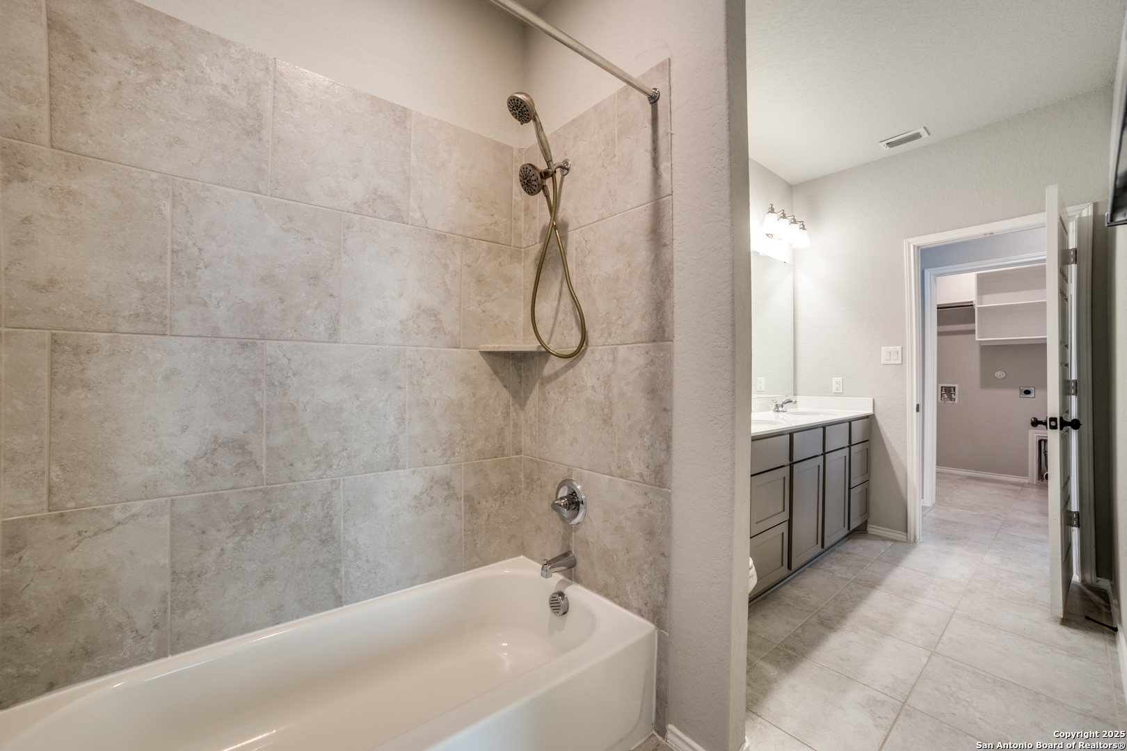 14147 Blind Bandit Creek San Antonio TX 78254