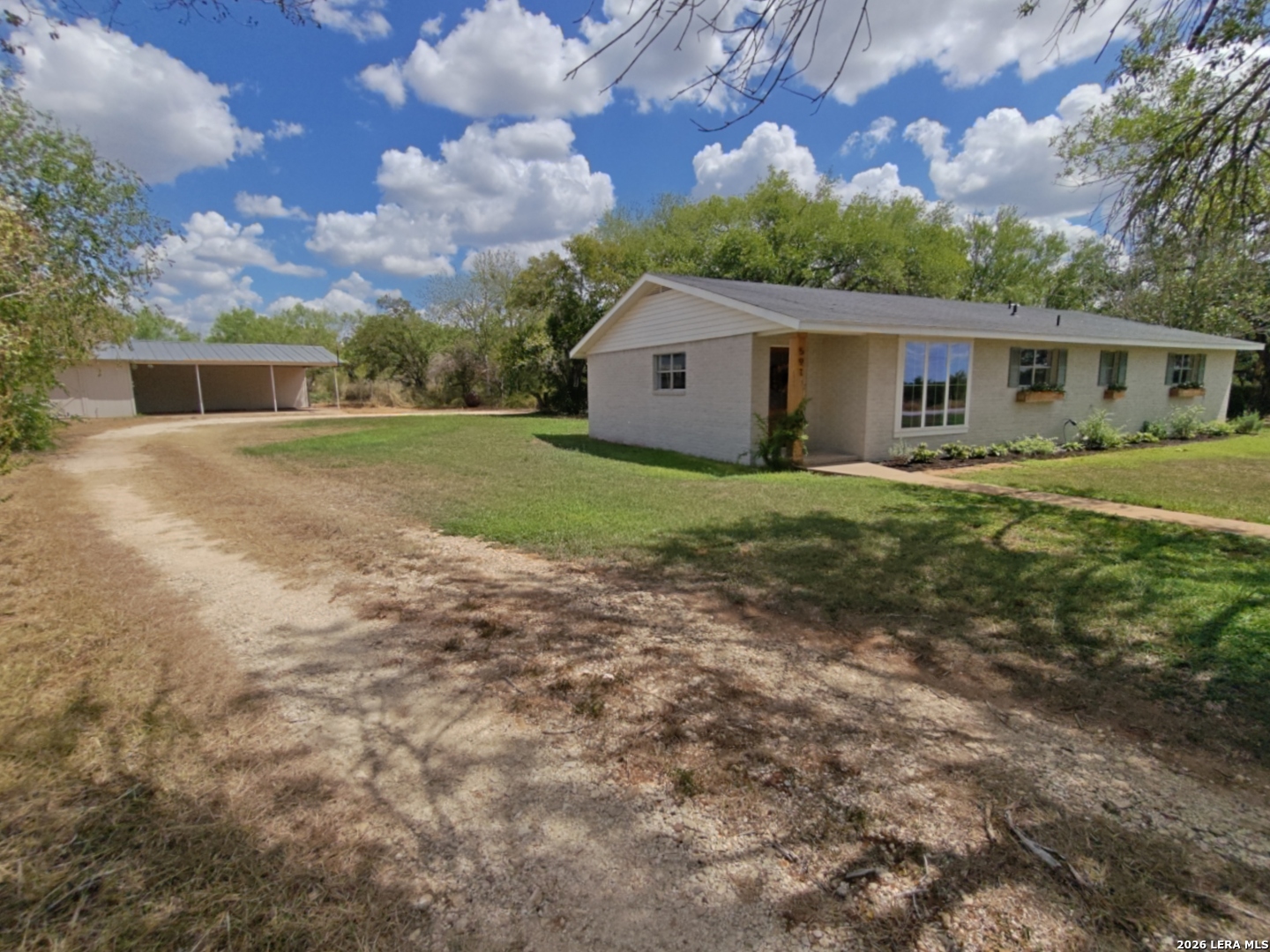 591 Couser Boulevard Charlotte TX 78011