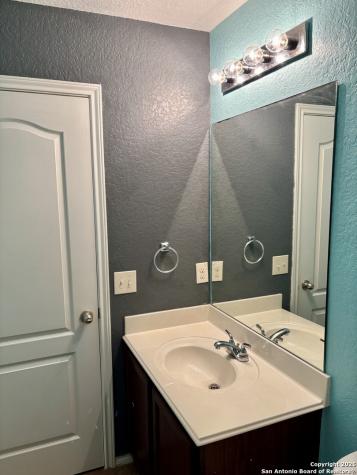 4006 Pavo Viejo San Antonio TX 78223