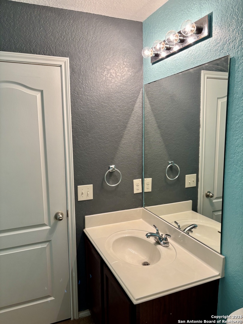 4006 Pavo Viejo San Antonio TX 78223
