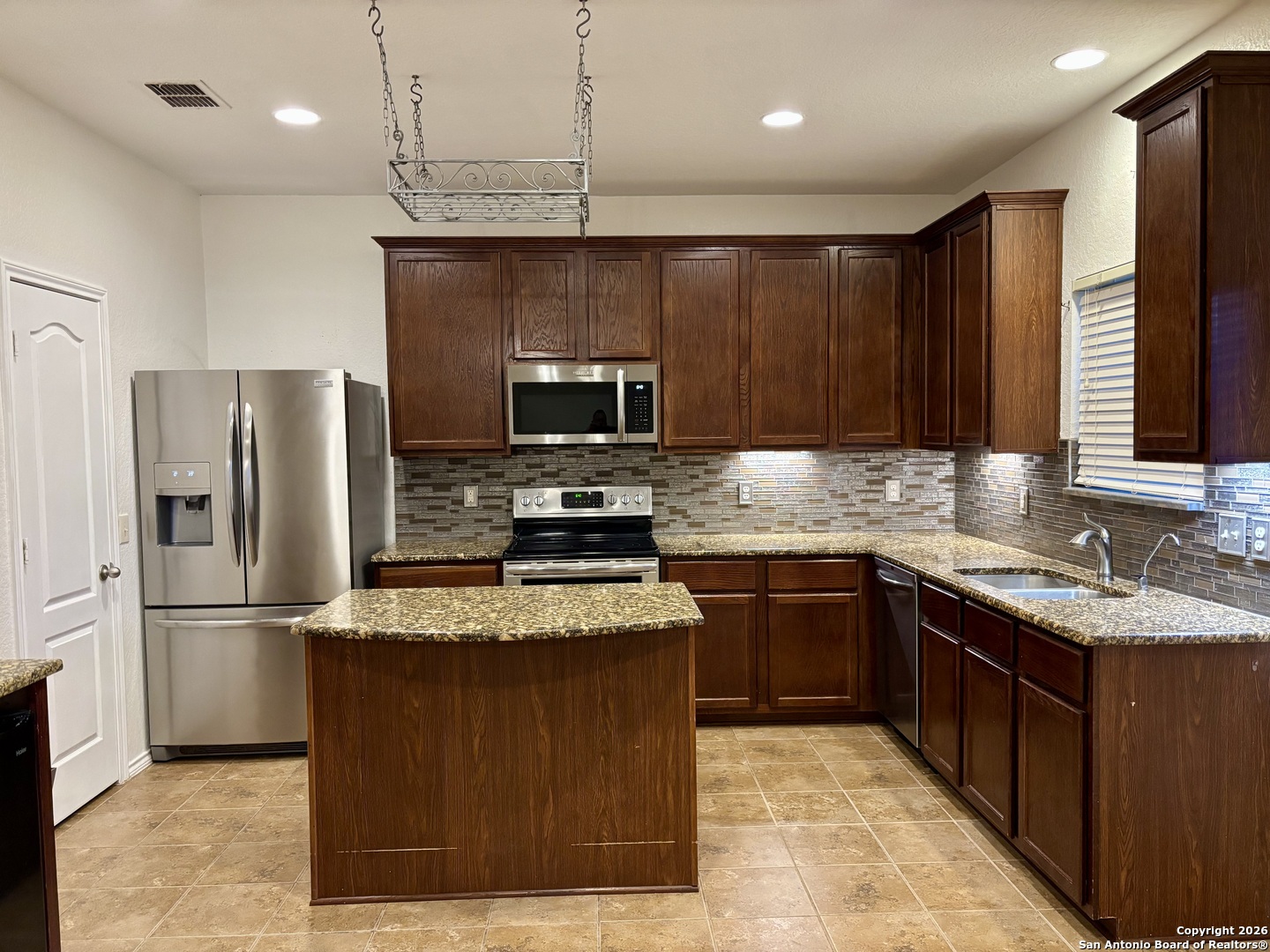 4006 Pavo Viejo San Antonio TX 78223