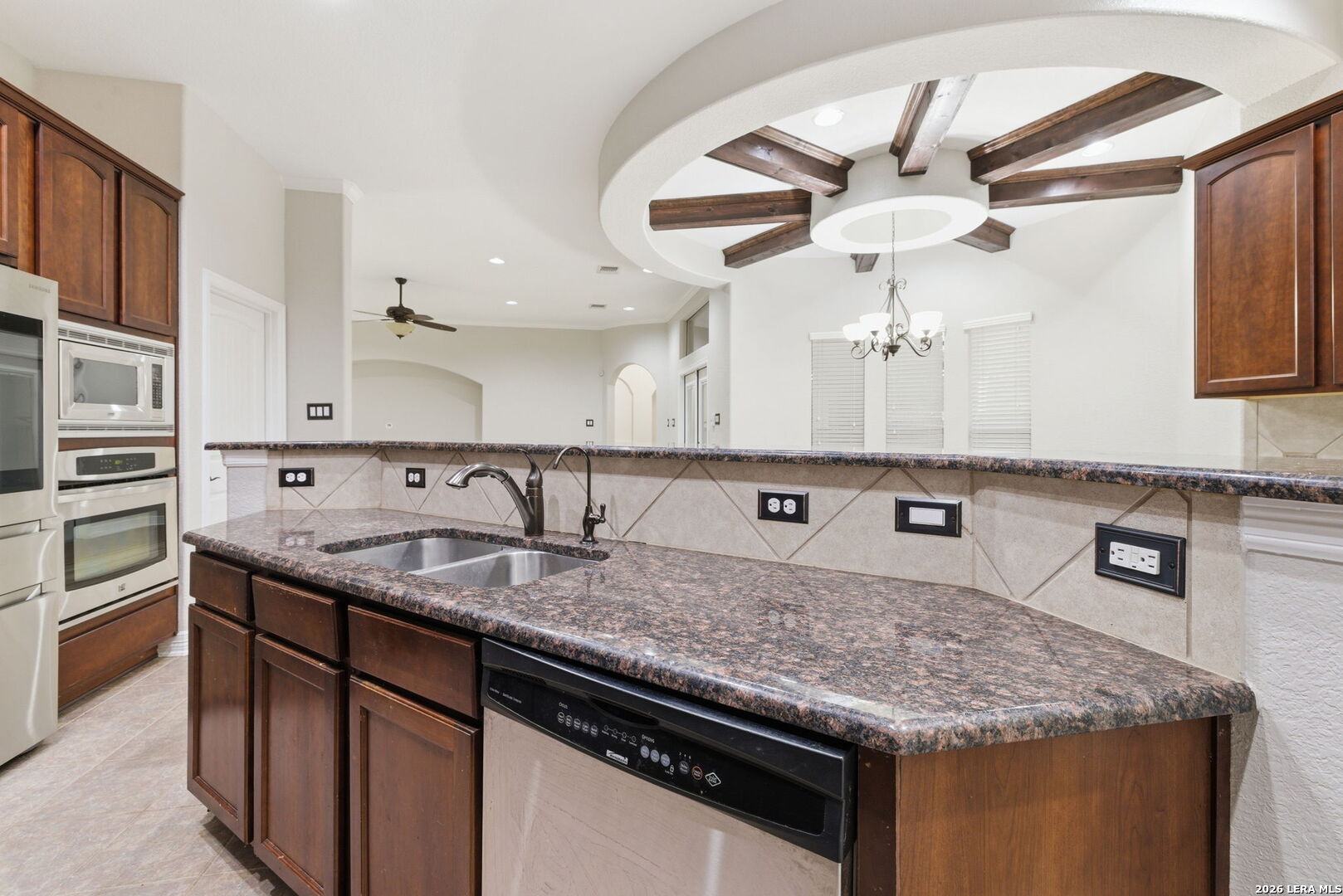 707 Rolling Grove San Antonio TX 78253