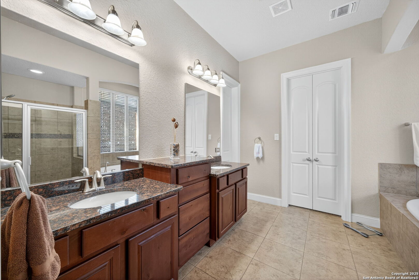 8226 Two Winds San Antonio TX 78255