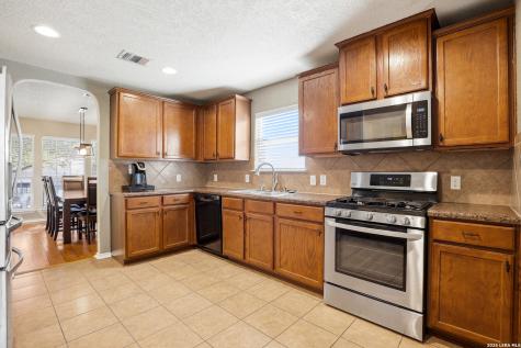 5927 Onyx Way San Antonio TX 78222