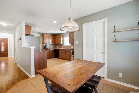 5927 Onyx Way San Antonio TX 78222
