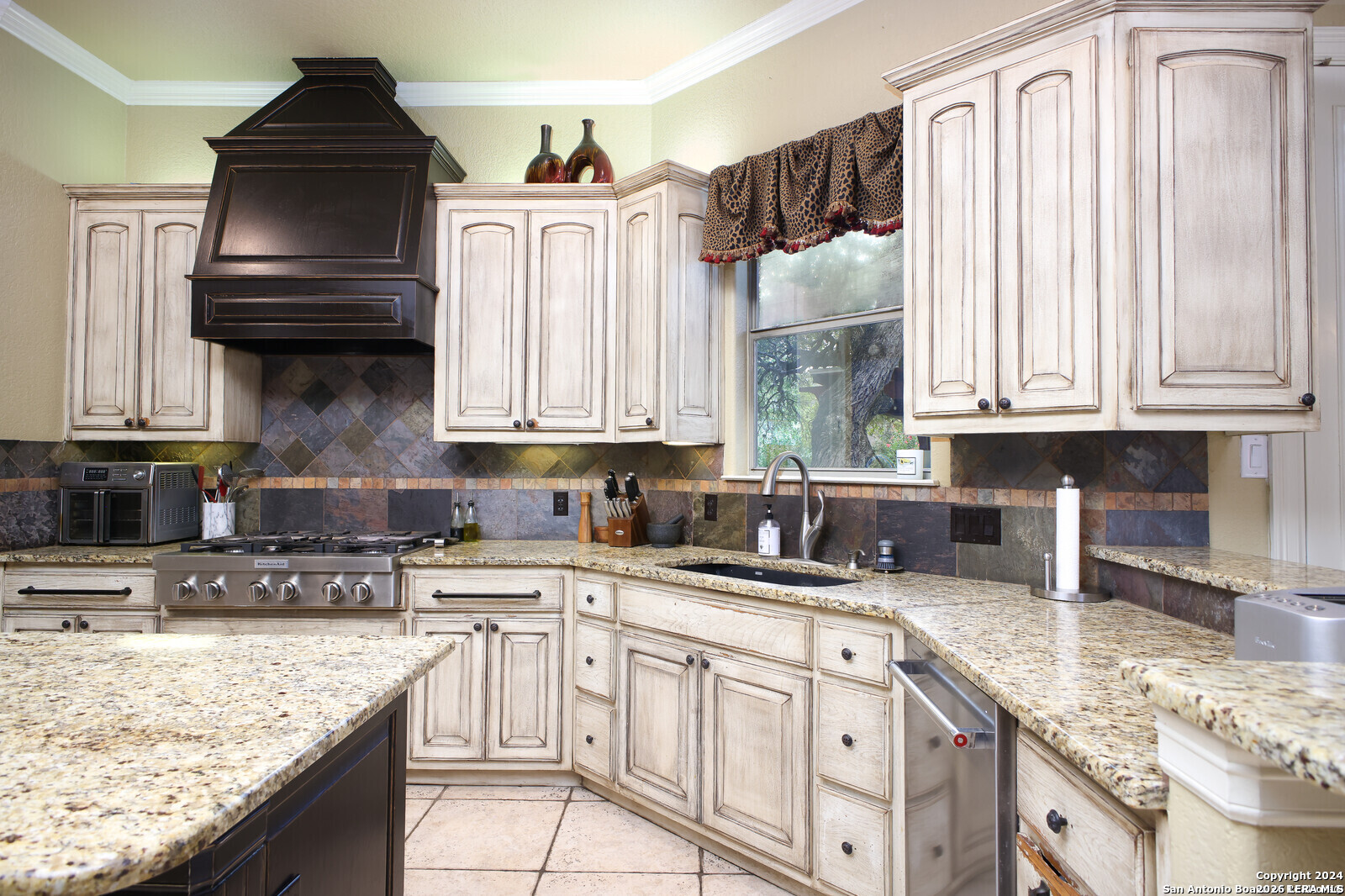3701 Menger Drive San Antonio TX 78259