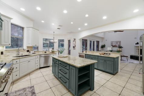 3701 Menger Drive San Antonio TX 78259
