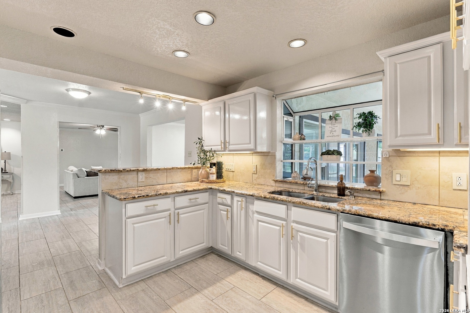 511 Deer Cross Lane San Antonio TX 78260