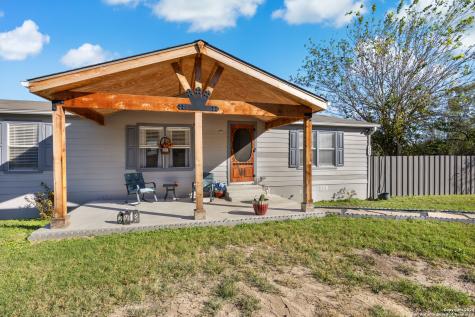 339 County Road 5631 Castroville TX 78009