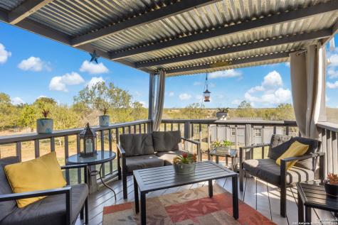 339 County Road 5631 Castroville TX 78009