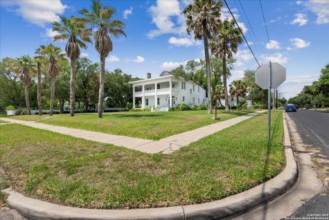 1309 N. Adams Street Beeville TX 78102