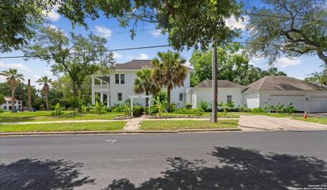 1309 N. Adams Street Beeville TX 78102