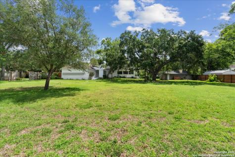 1309 N. Adams Street Beeville TX 78102
