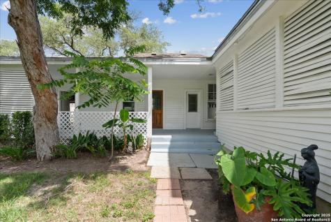 1309 N. Adams Street Beeville TX 78102
