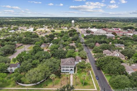 1309 N. Adams Street Beeville TX 78102