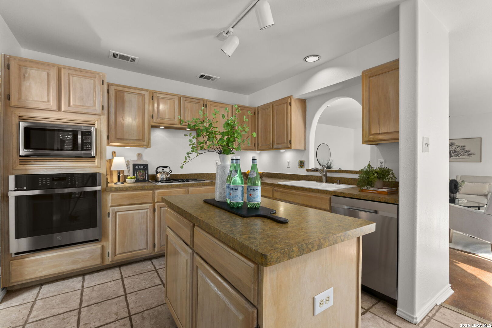 2650 Chestnut Bend San Antonio TX 78232