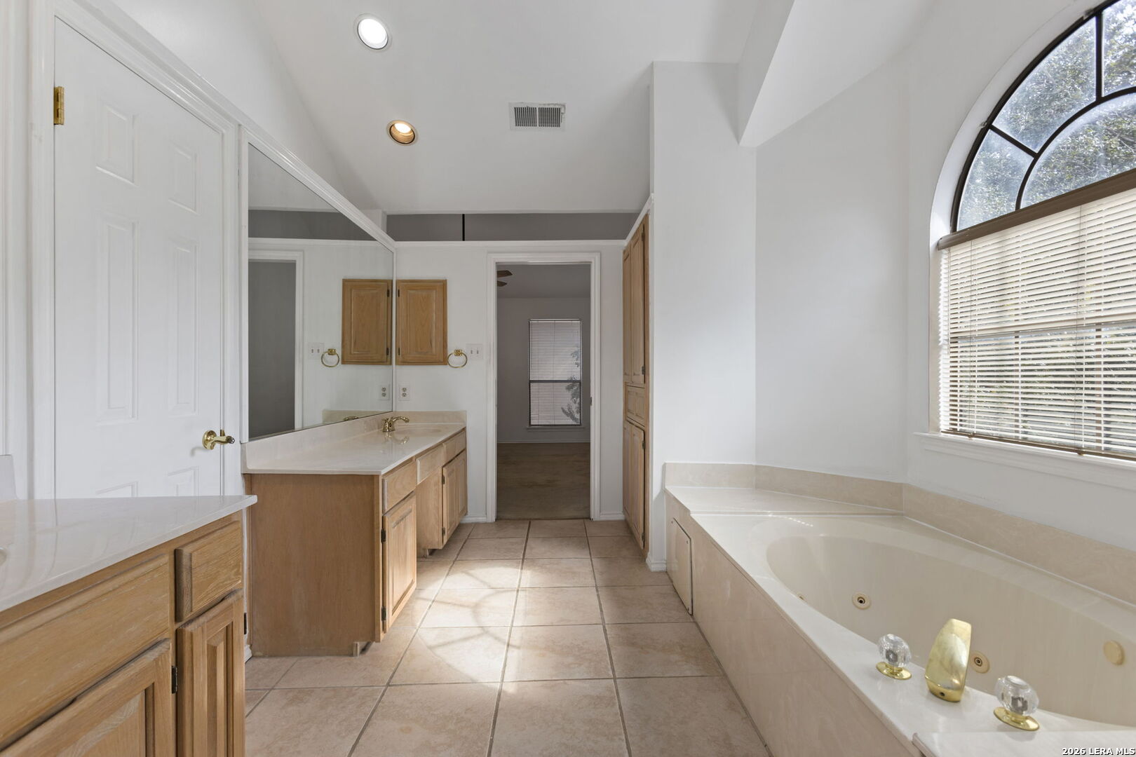 2650 Chestnut Bend San Antonio TX 78232