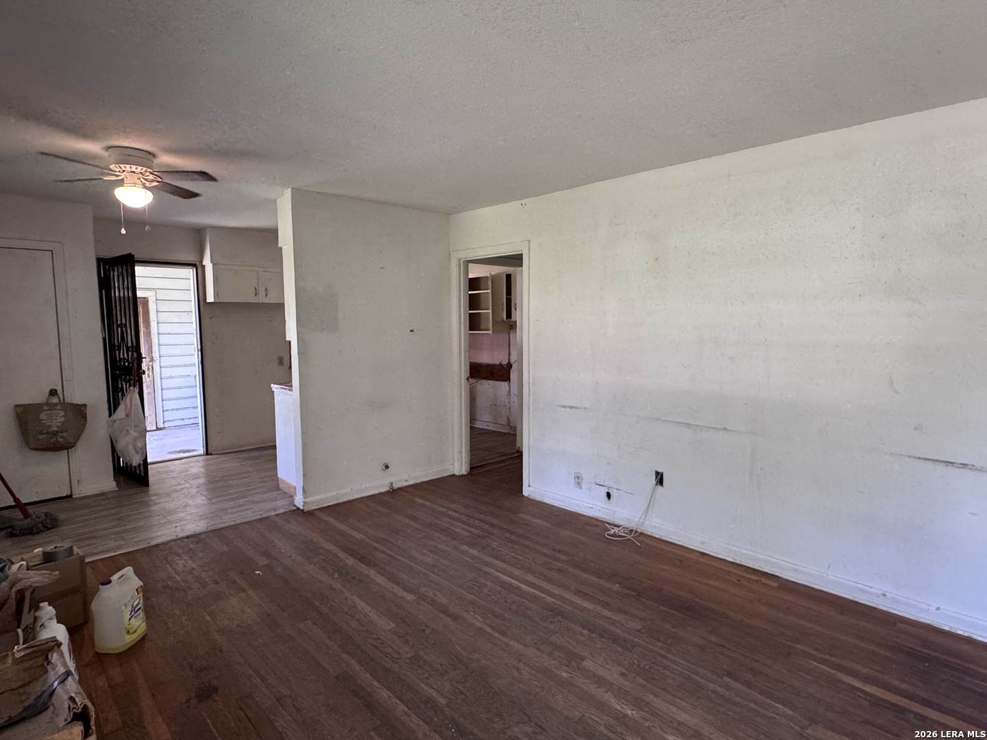 114 Calmar Court San Antonio TX 78220