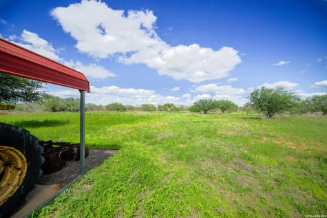 10069 County Road 263 Realitos TX 78376