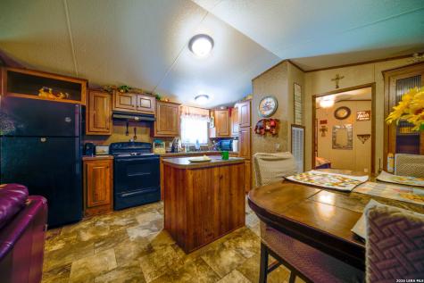 10069 County Road 263 Realitos TX 78376